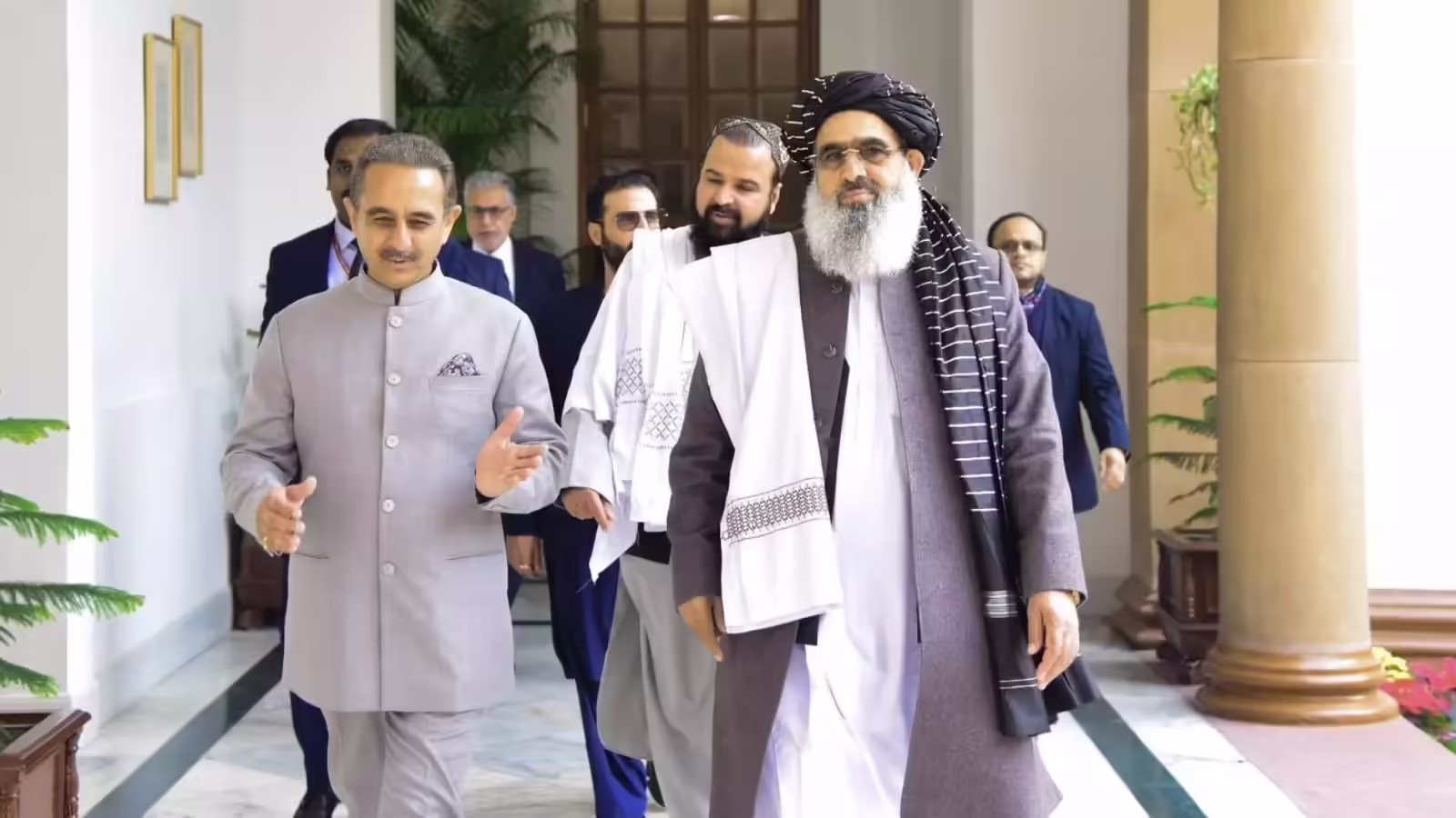 भारत के मुरीद हुए अफगान स्वास्थ्य मंत्री नूर जलाली, बताया पाकिस्तान से तनाव में कैसे पहुंचाई मदद