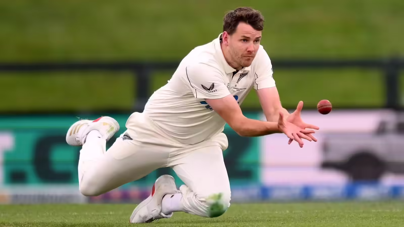 जैकब डर्फी ने तोड़ा 40 साल पुराना रिकॉर्ड, बेस प्राइस में आरसीबी के लिए खेलेंगे