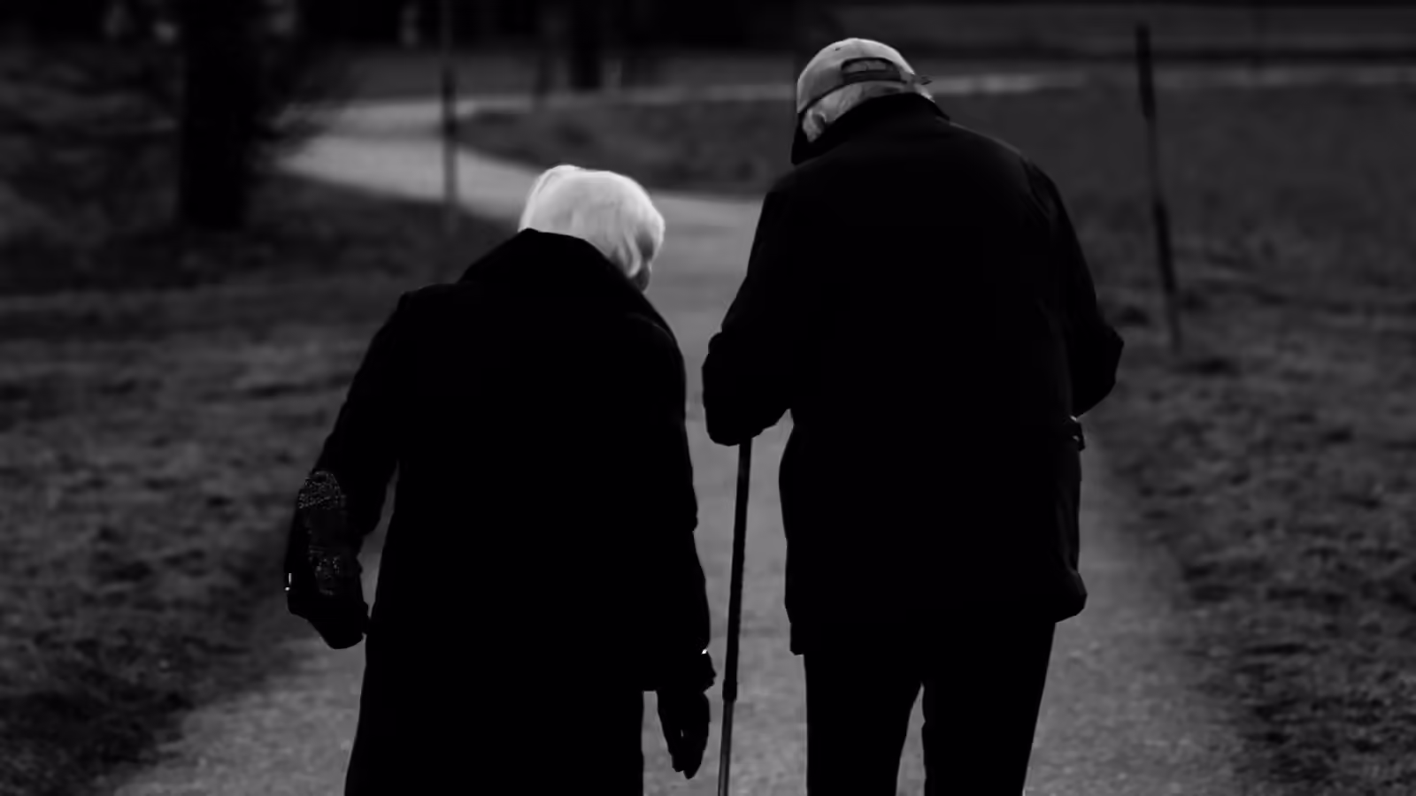 चाय पर बना ‘सुसाइड पैक्ट’, 56 साल के प्यार ने दिया एक पल में मौत का तोहफा, फिर भी नहीं मिली मौत की सजा