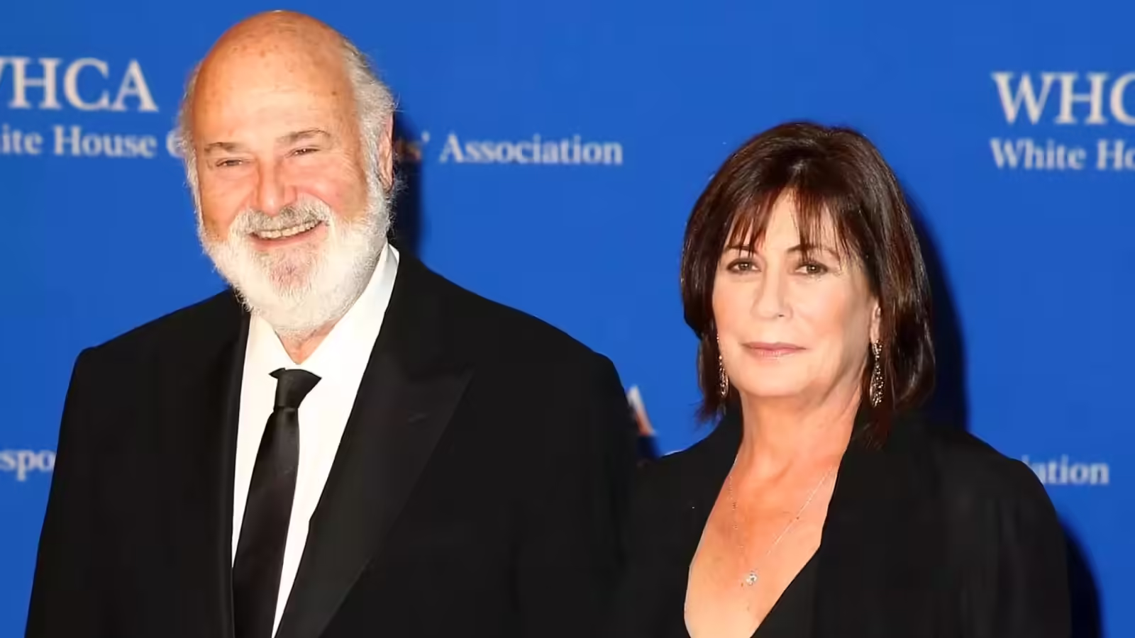 डायरेक्टर रॉब रेनर और उनकी पत्नी मिशेल की घर में मिली लाश, हॉलीवुड में मचा हड़कंप, चाकू से गोदकर हुई हत्या!