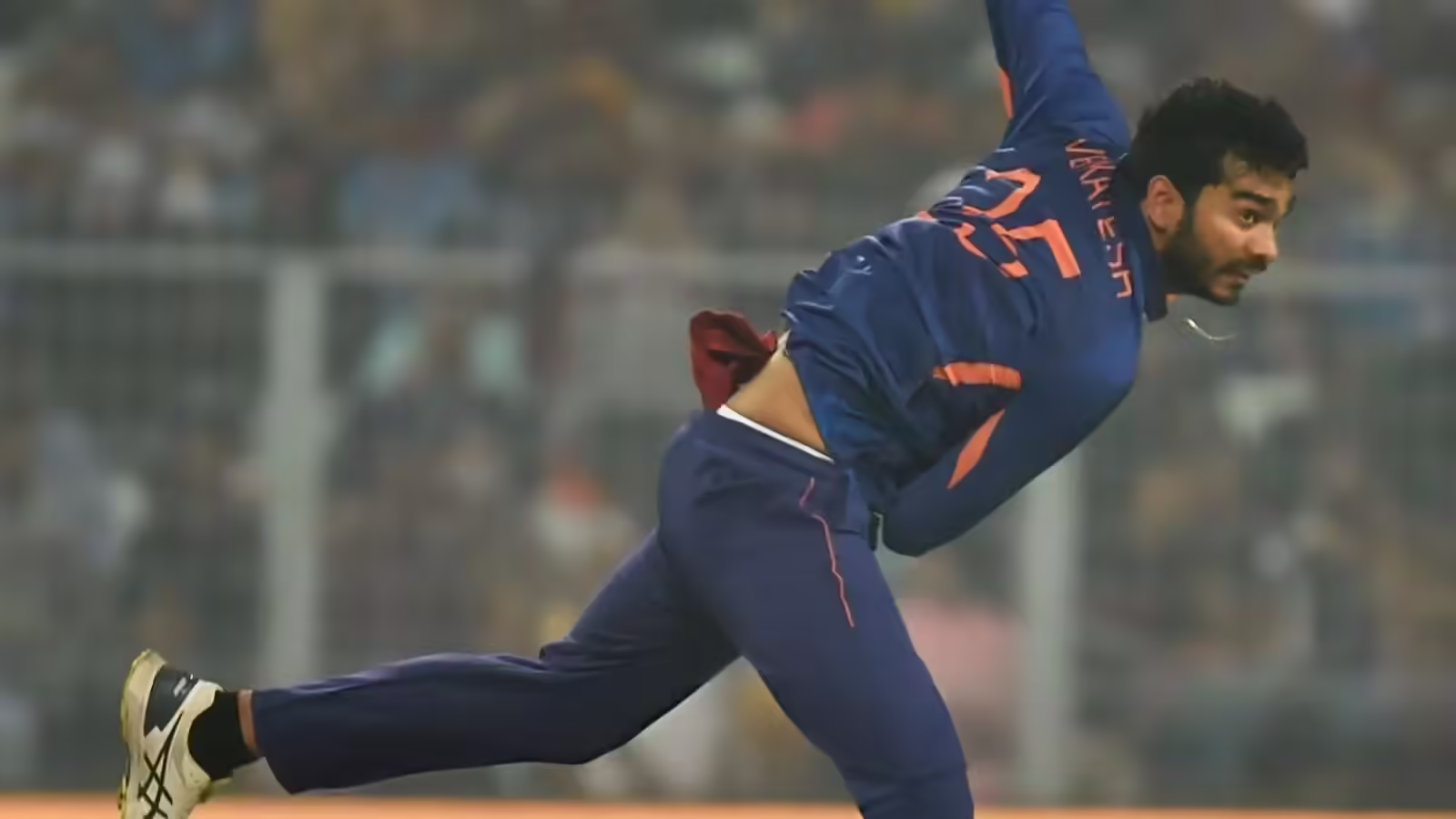 बल्ले से हो रहे थे फ्लॉप, अब गेंद से दिखाई धार, वेंकटेश अय्यर ने विजय हजारे में बल्लेबाजों की उड़ाई धज्जियां