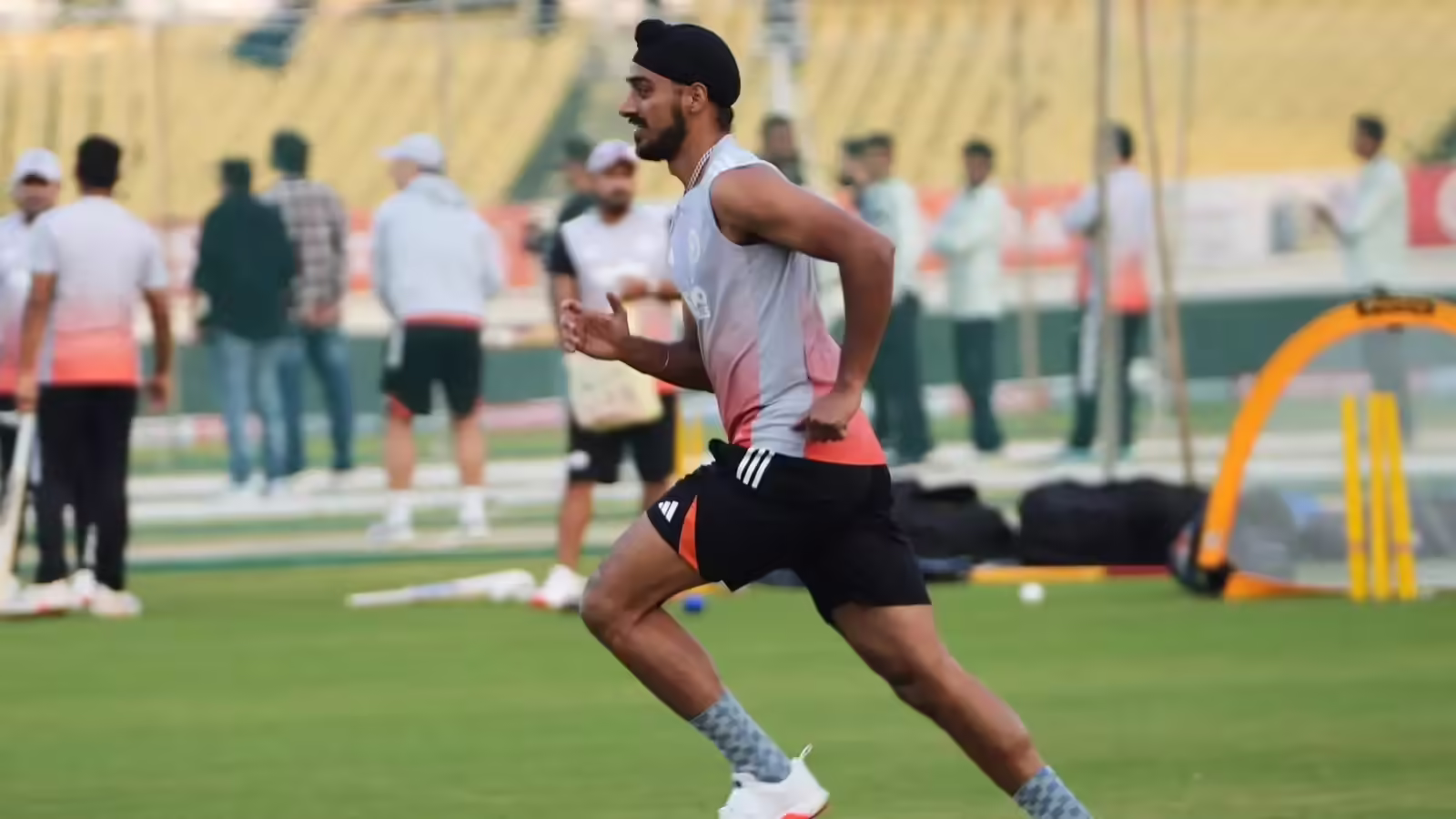 IND vs NZ: अर्शदीप सिंह को पहले दो वनडे में नहीं मिला मौका, अश्विन ने टीम मैनेजमेंट की धज्जियां उड़ा दी