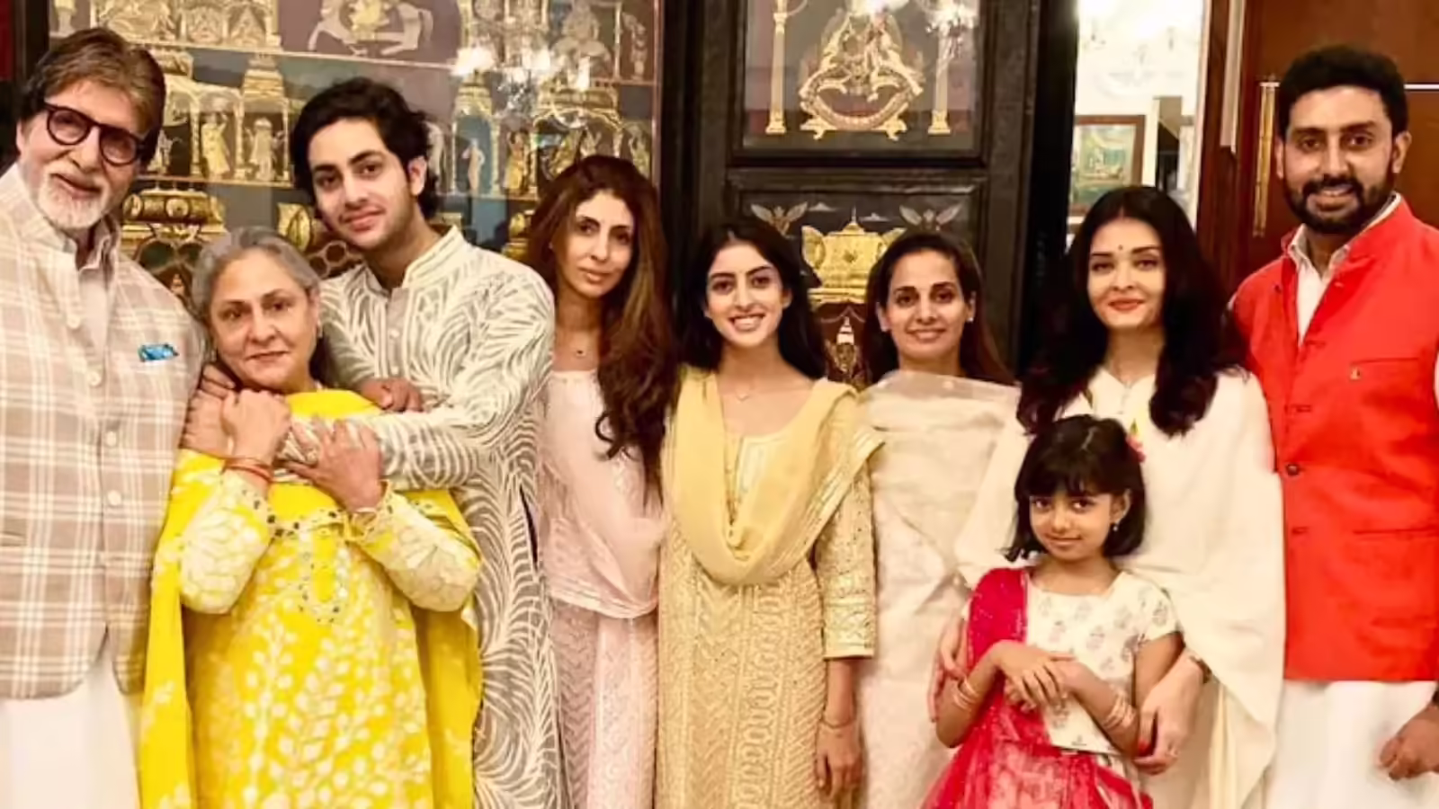 अगस्त्य नंदा: ₹5000 Cr के साम्राज्य का वारिस! नाना-नानी छोड़‍िए, पापा निख‍िल नंदा की नेट वर्थ जानिए