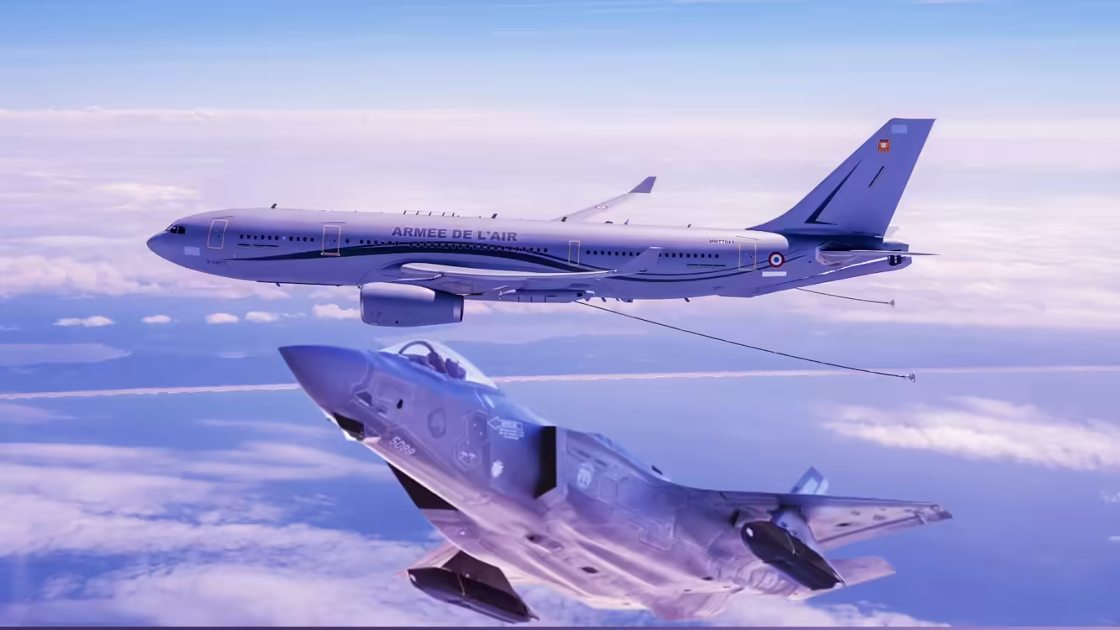 डेनमार्क ने दिखाई ट्रंप को आंख, ग्रीनलैंड के ऊपर उड़ाया F-35 फाइटर, फ्रांसीसी टैंकर एयरक्राफ्ट भी साथ