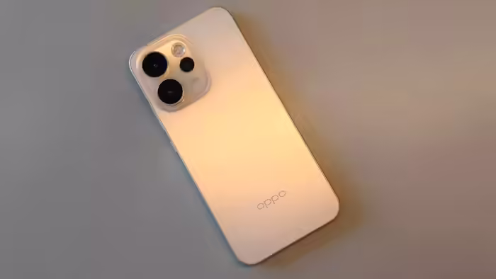 iPhone छोड़कर 21 दिन चलाया Oppo Reno 15 Pro, पेश है 68 हजार के स्‍मार्टफोन का पूरा रिपोर्ट कार्ड