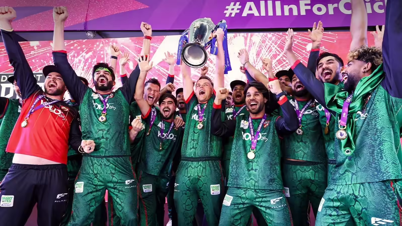 ILT20 Final Highlights: पहले तीन सीजन में दो बार फाइनल में हारी, डेजर्ट वाइपर्स जीत लिया आईएटी20 का खिताब