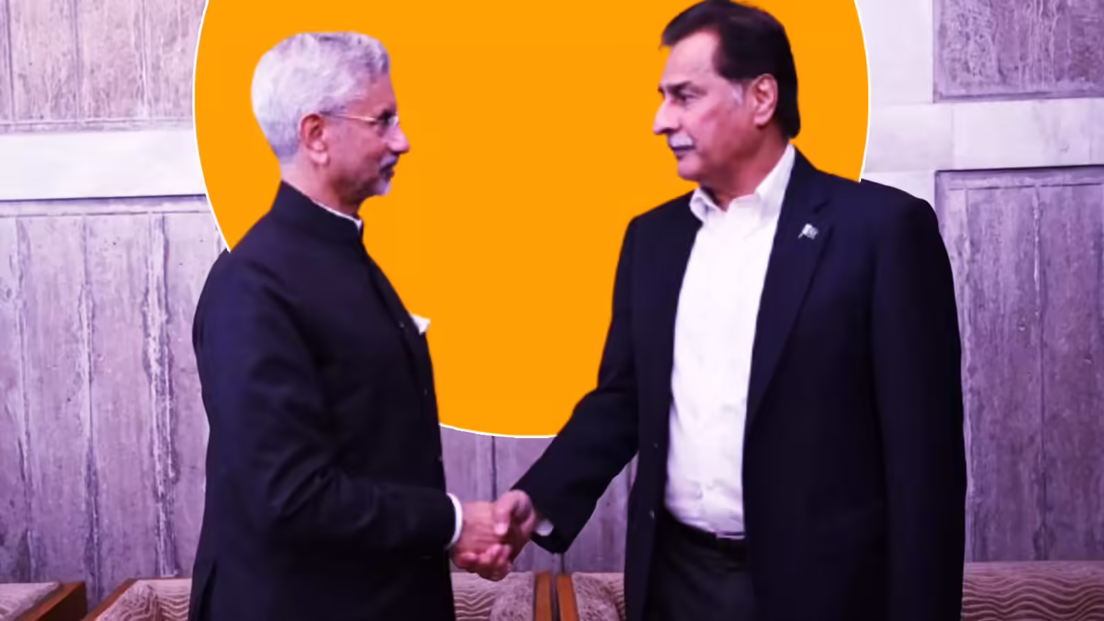 पाकिस्तानी मंत्री किसी भारतीय नेता को देखते हैं तो; जयशंकर के हैंडशेक पर इतराते PAK को पूर्व राजदूत ने जमकर सुनाया