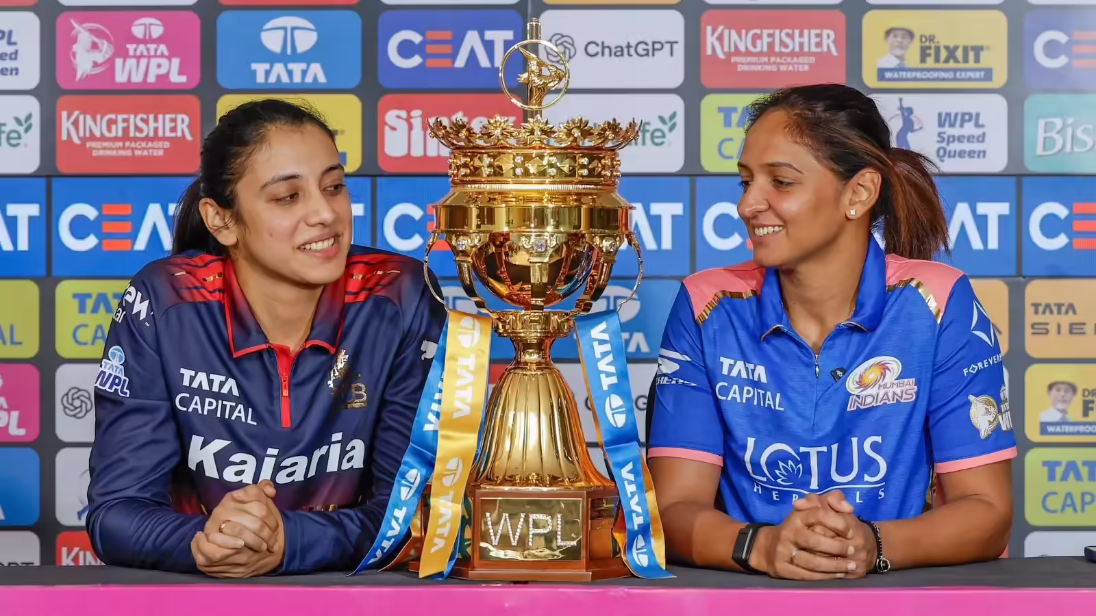 MI vs RCB: मुंबई इंडियंस और आरसीबी में होती है कांटे की टक्कर, WPL में हेड टू हेड रिकॉर्ड देख लीजिए