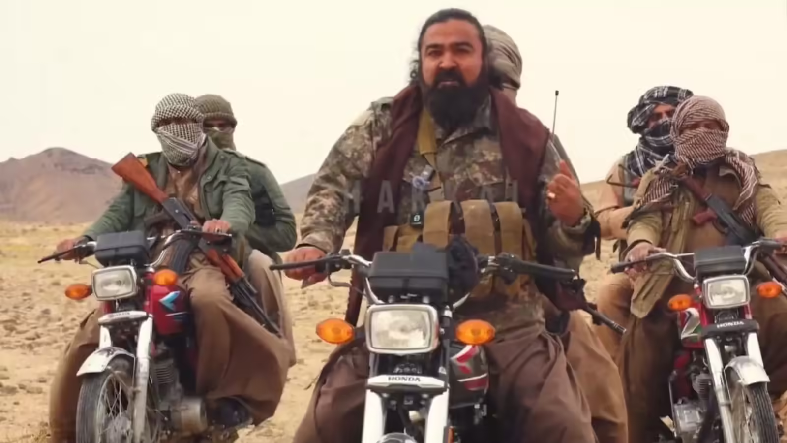 ग्‍वादर से क्‍वेटा तक बलूचिस्‍तान में बलूचों ने मचाई भारी तबाही, पाकिस्तानी फौज का बने काल, BLA चीफ ने संभाला मोर्चा