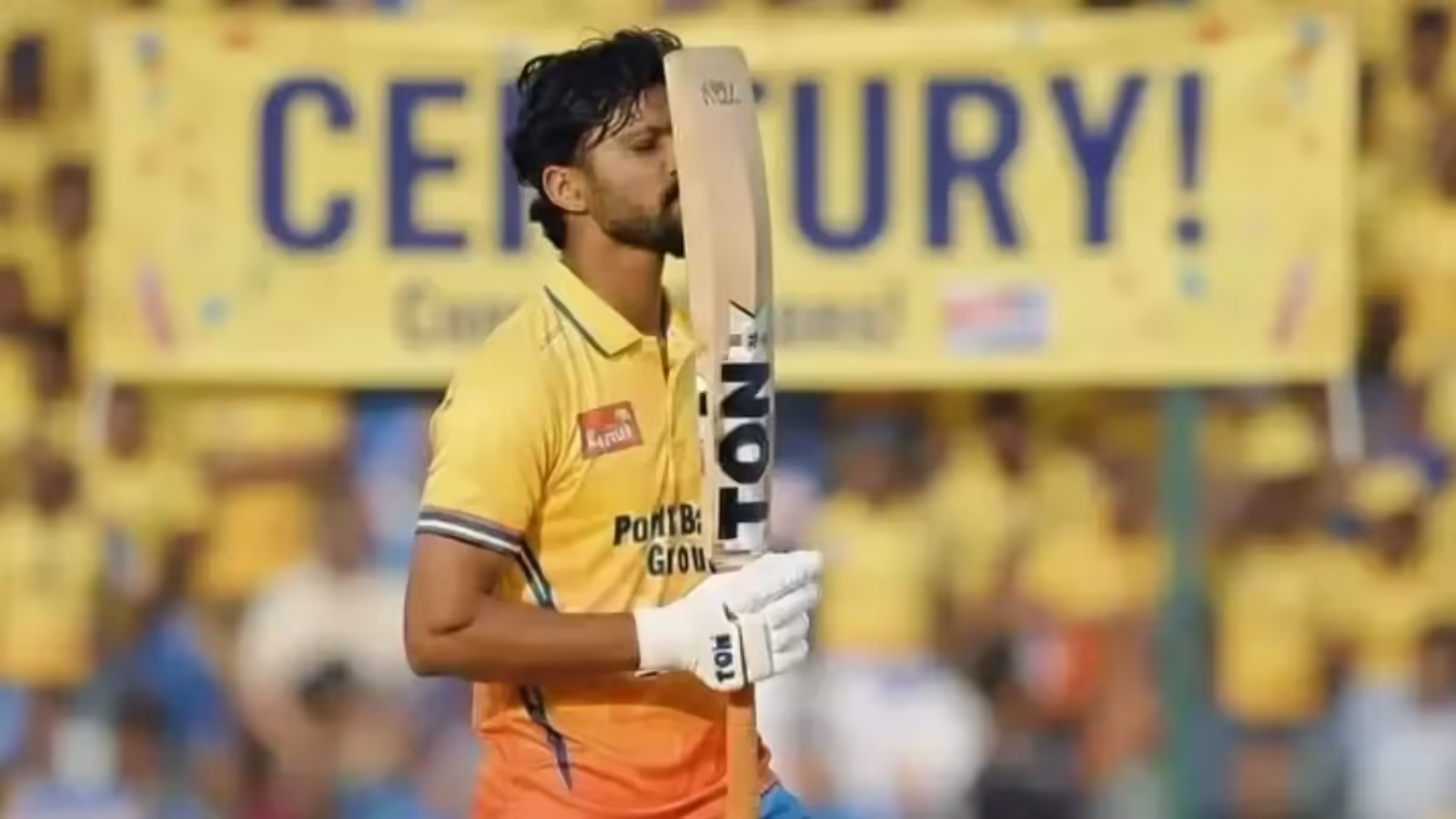 Vijay Hazare Trophy 2025-26: टीम इंडिया में नहीं मिली जगह, रुतुराज ने रिकॉर्ड शतक से दिया जवाब