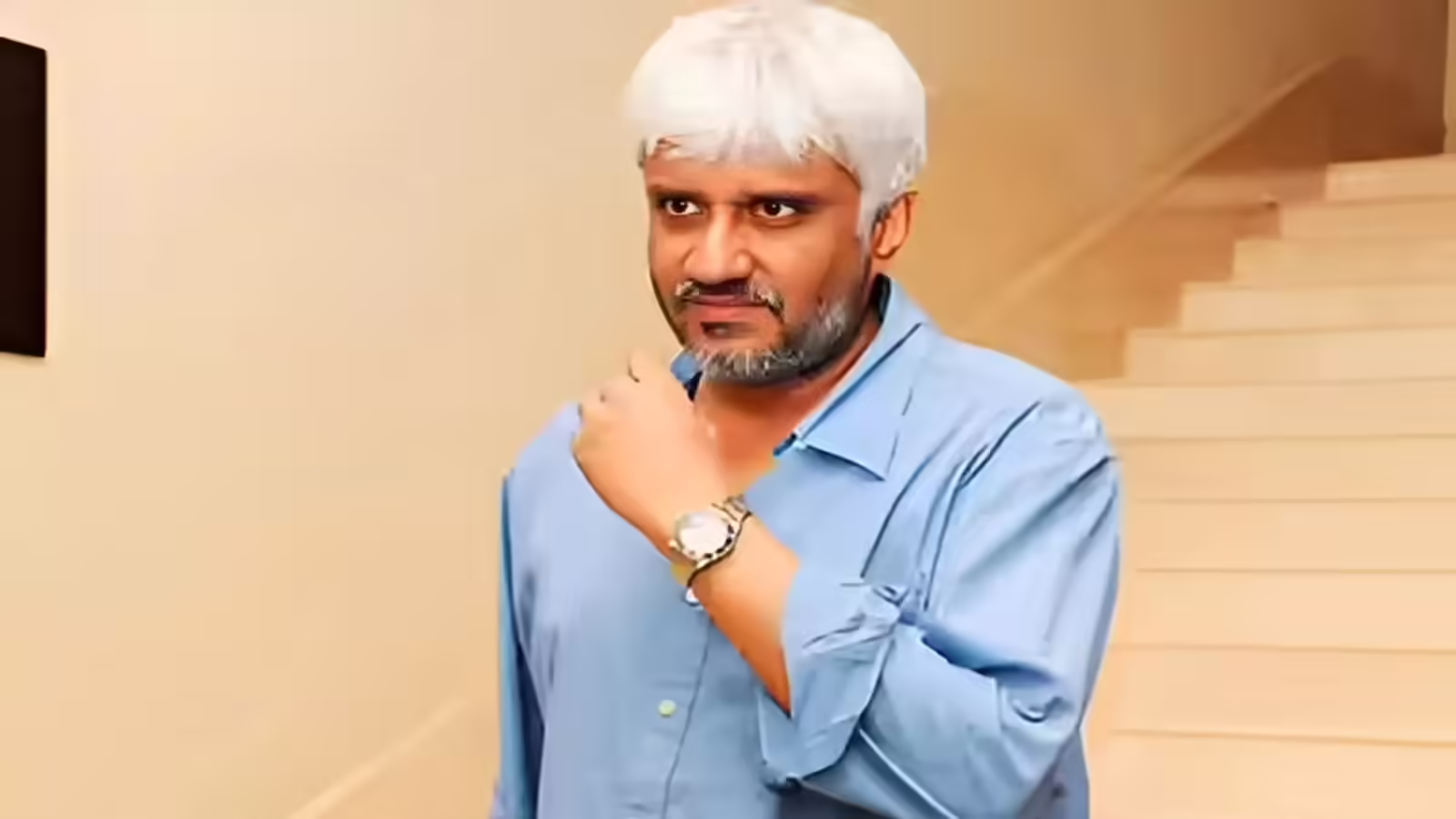 अब विक्रम भट्ट और बेटी पर FIR, 13.5 करोड़ की ठगी का आरोप, अभी पत्नी संग जेल में बंद हैं डायरेक्टर