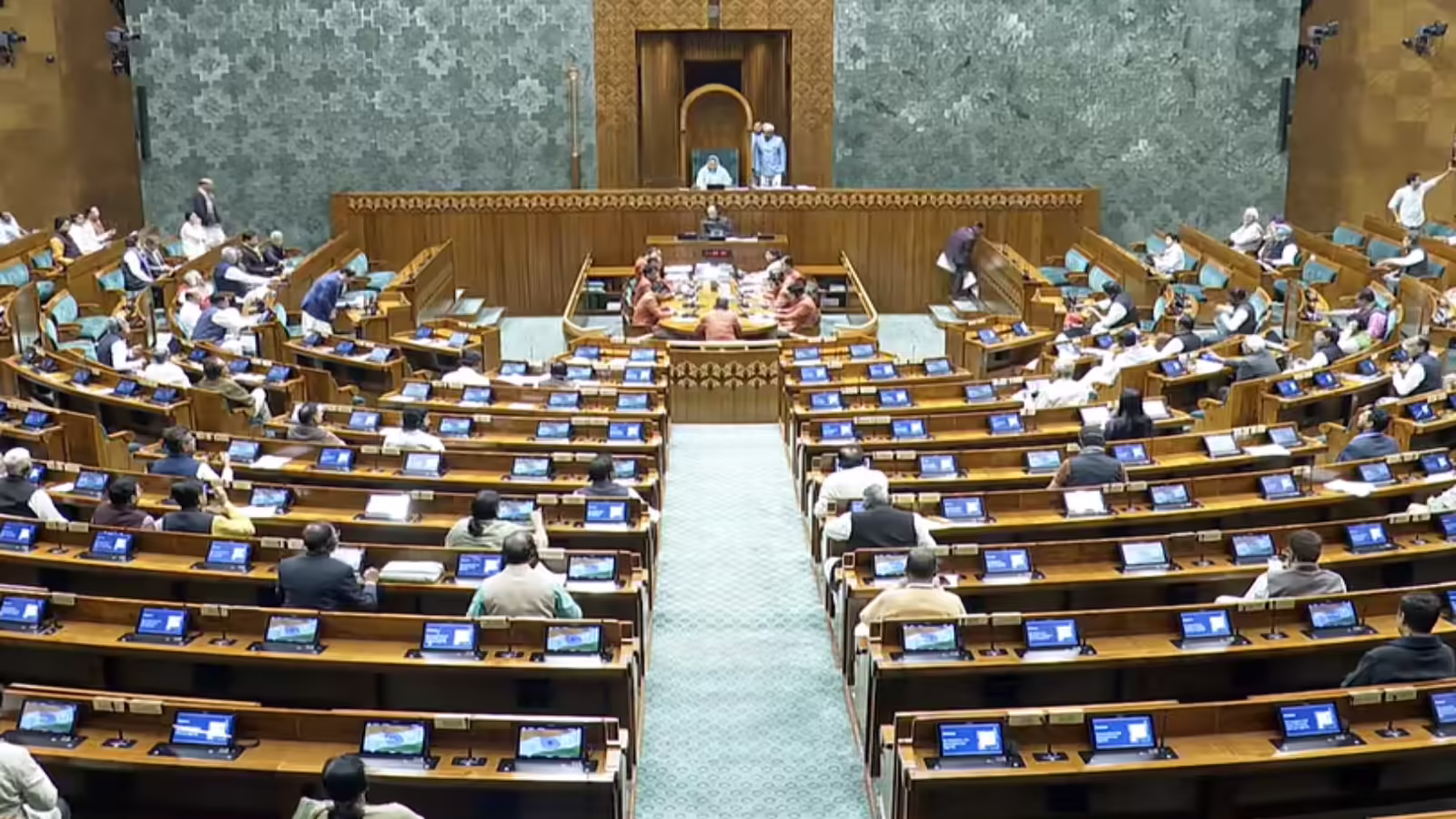 केंद्रीय मंत्री हरदीप सिंह पुरी के इस्तीफे की मांग को लेकर हंगामा, लोकसभा की कार्यवाही नौ मार्च तक स्थगित