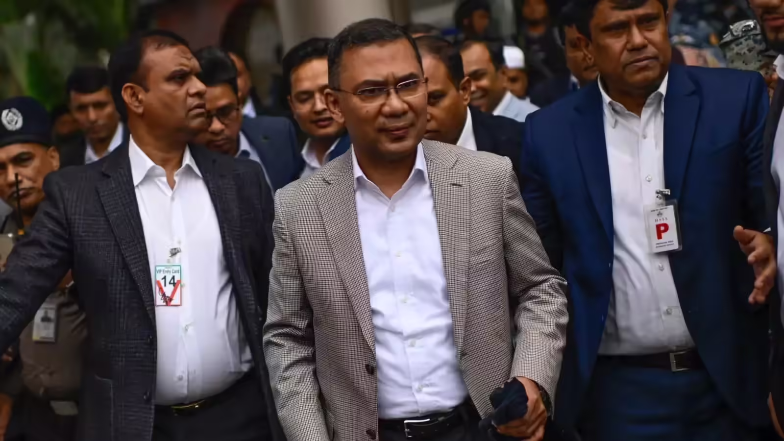 बांग्लादेश ने भारतीय नागरिकों के लिए शुरू की वीजा सर्विस, तारिक रहमान के पीएम बनते ही बड़ा फैसला