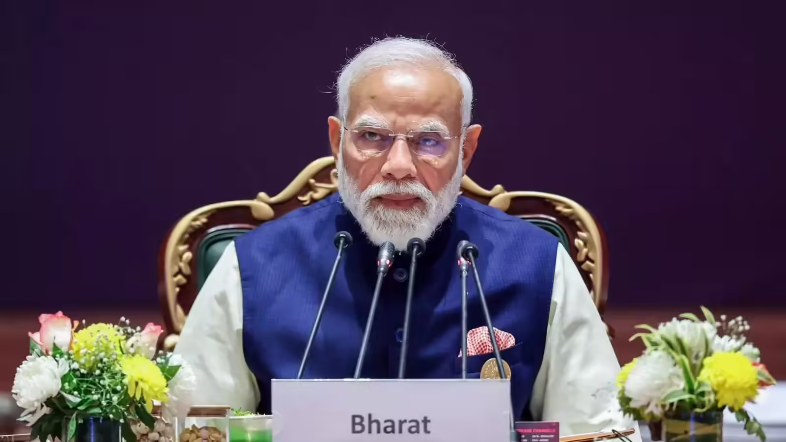 ‘त्योहारों को विदेशी सामानों से दूर रखें’, पीएम मोदी ने मन की बात में की ‘वोकल फॉर लोकल’ की अपील