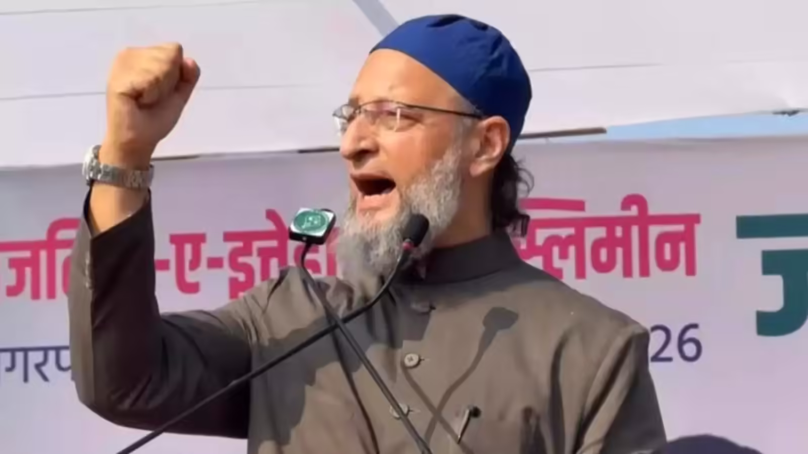 पाकिस्तान ने भारत से नहीं खेलने का किया फैसला, असदुद्दीन ओवैसी ने ‘बेकार’ बताकर धोया