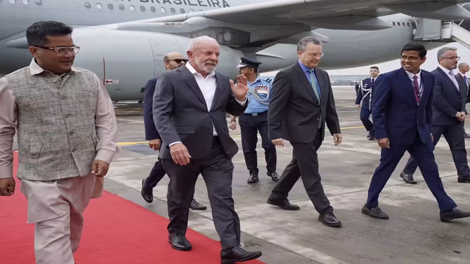 ब्राजील के राष्ट्रपति लूला डा सिल्वा भारत पहुंचे, कई कंपनियों के मालिकों को भी साथ लाया; क्या होगी कोई बड़ी डील?