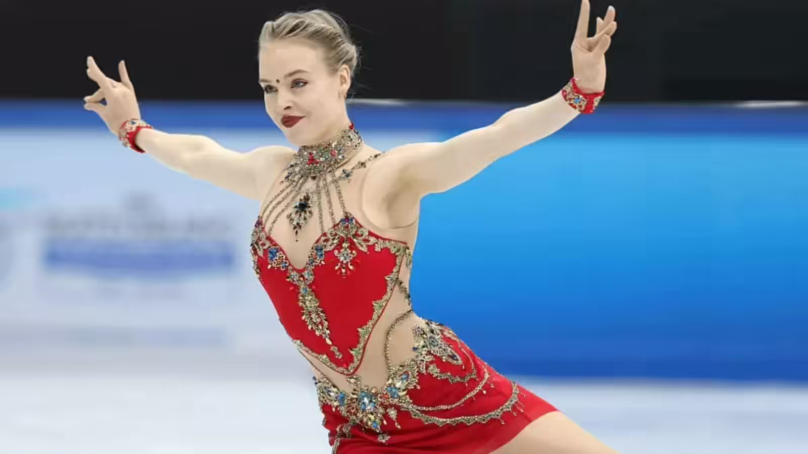 माथे पर बिंदी और ‘ना दे दिल परदेशी नू’ पर गजब नाची, विंटर ओलंपिक में रशियन स्केटर का वीडियो दिल थामकर देखें