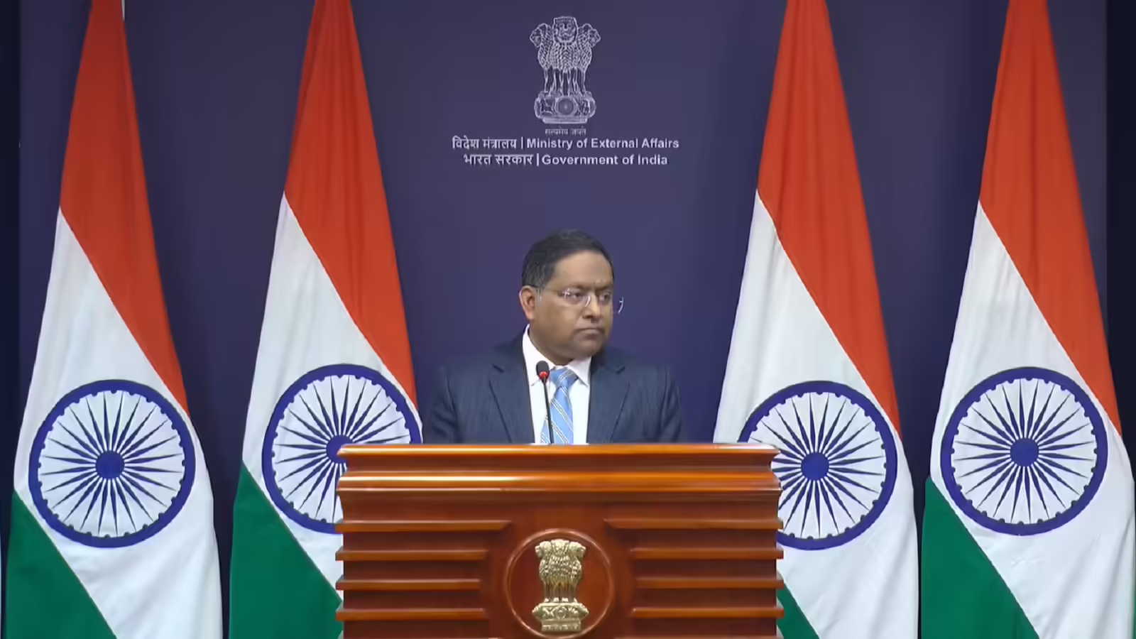 US ट्रेड डील के बाद भी रूस से तेल खरीदता रहेगा भारत? विदेश मंत्रालय का जवाब सुन लीजिए