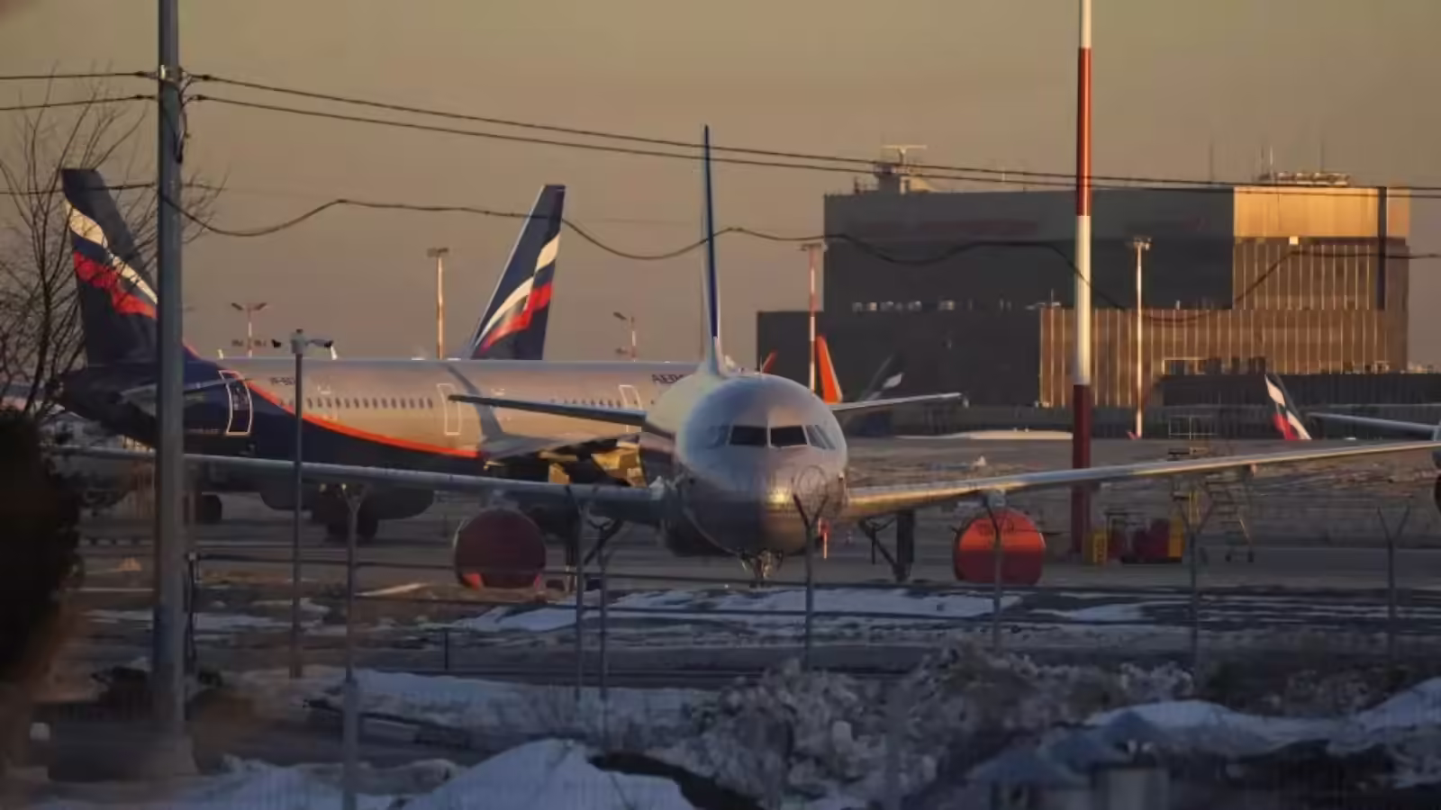 मॉस्को पर यूक्रेन का बड़ा ड्रोन हमला! दहल उठी रूसी राजधानी, बंद किए गए सभी एयरपोर्ट