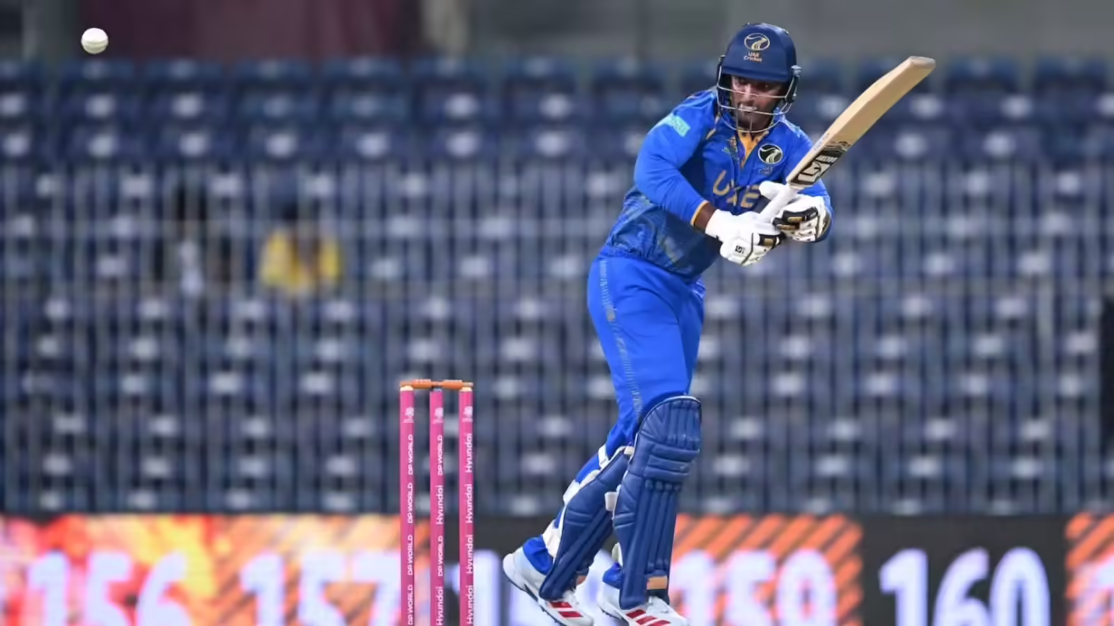 T20 वर्ल्ड कप में UAE का बड़ा फैसला, अनुशासनात्मक कारणों के चलते ओपनिंग मैच से पहले मुहम्मद जोहैब को भेजा घर