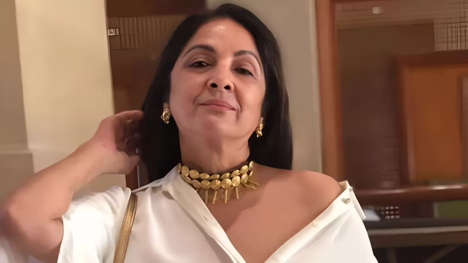 नीना गुप्ता को डायरेक्टर ने सेट पर दी थी मां-बहन की गाली, करने पड़े ऐसे रोल, जिनसे हुई शर्मिंदगी