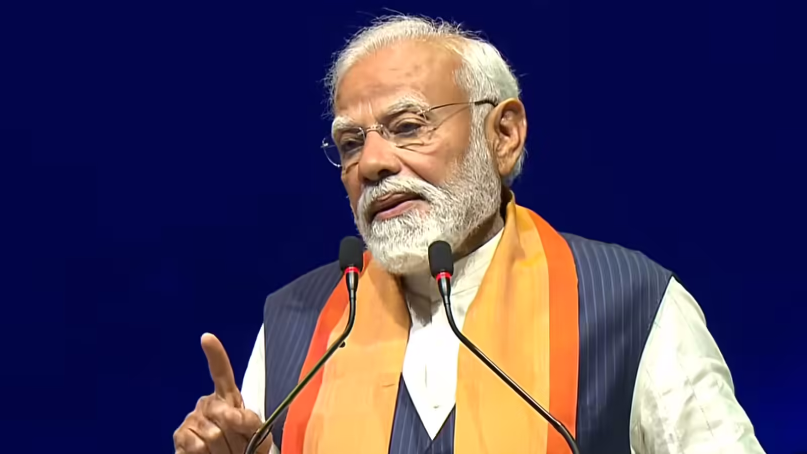 मलेशिया में भारतीय संगीत और फिल्में बहुत पॉपुलर, कुआलालंपुर में PM मोदी के ये कहते ही गूंजने लगीं तालियां