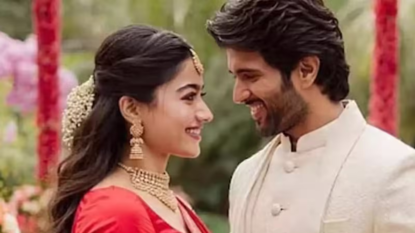 Exclusive: रश्मिका और विजय देवरकोंडा की शादी में होंगे कई तरह के इंडियन फूड, पहुंच रहे हैं कई मशहूर शेफ