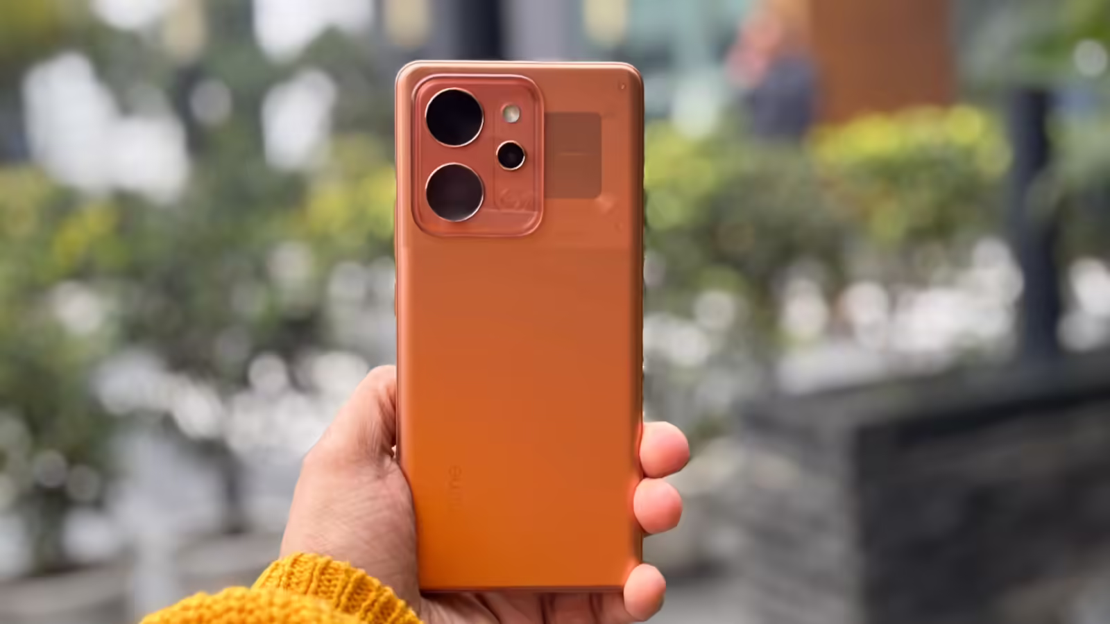 गैजेट्स न्‍यूज 4 फरवरी: 10001mAh बैटरी वाले फोन की सेल आई, उधर; चीन में लॉन्‍च हुआ iQOO 15 Ultra