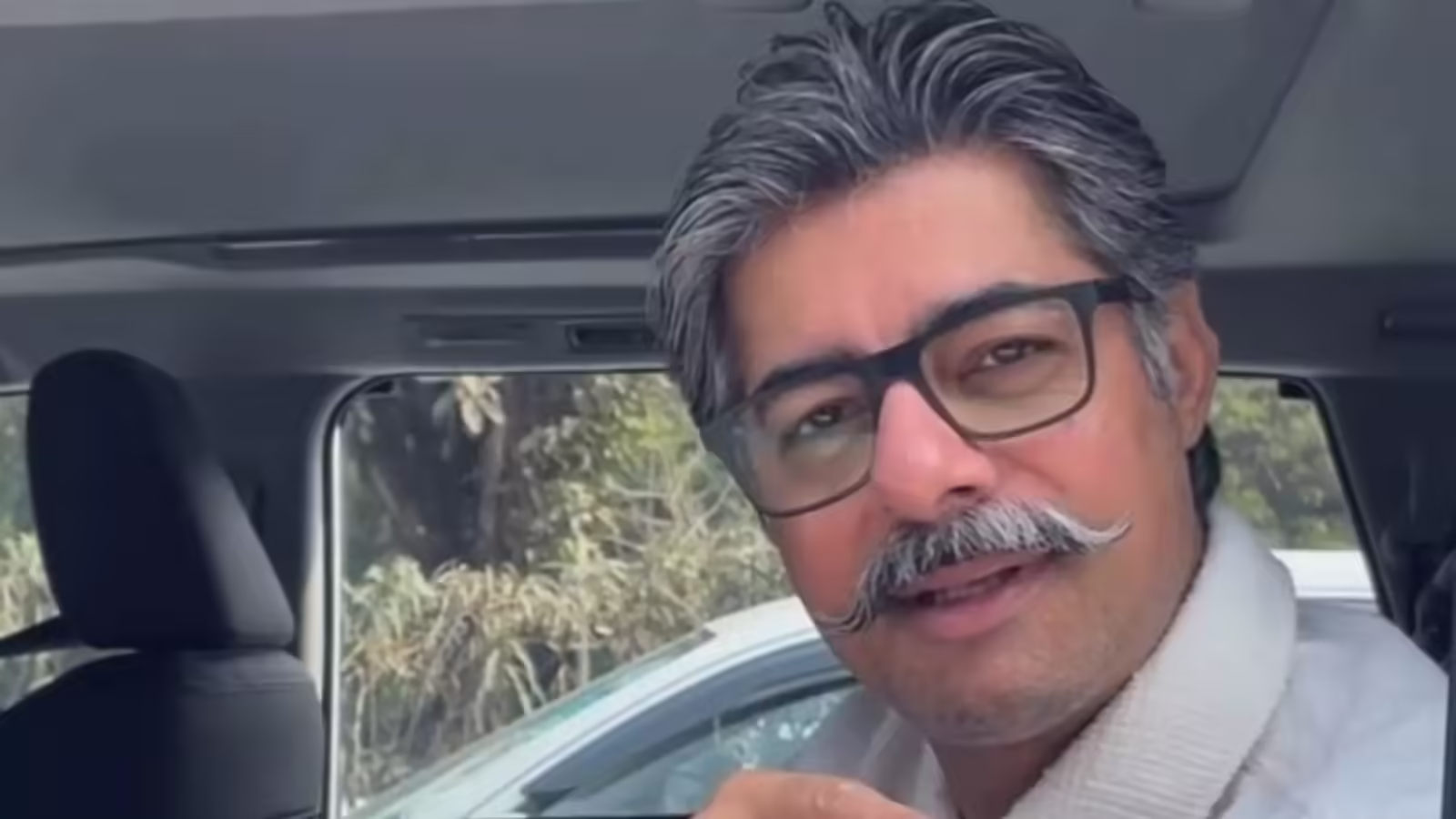 Exclusive: सुशांत सिंह बोले- दुनिया राइट विंग और नॉन राइट विंग में बंटी है, इससे धनी लोगों को फायदा