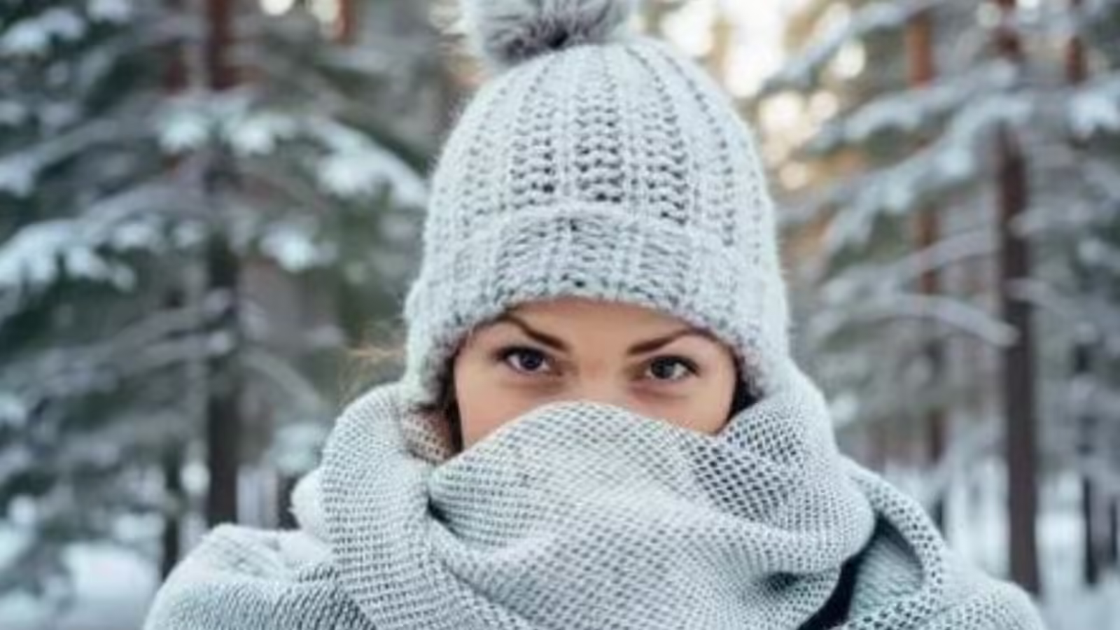 आज का मौसम 2 फरवरी 2026: 9 राज्यों में बारिश, 21 जिलों में शीतलहर का अलर्ट, जानें दिल्ली से कश्मीर तक कैसा रहेगा मौसम