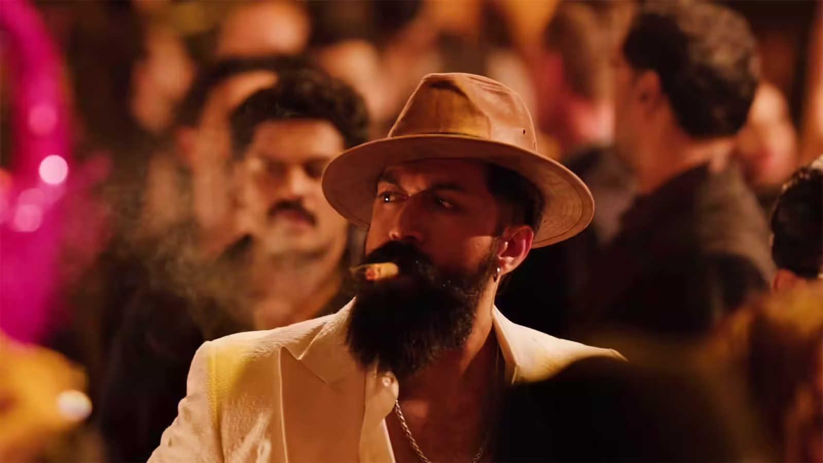 यश की Toxic पर एक और विवाद, शूटिंग के लिए पेड़ों की अवैध कटाई का आरोप, मेकर्स के खिलाफ हुई थी FIR