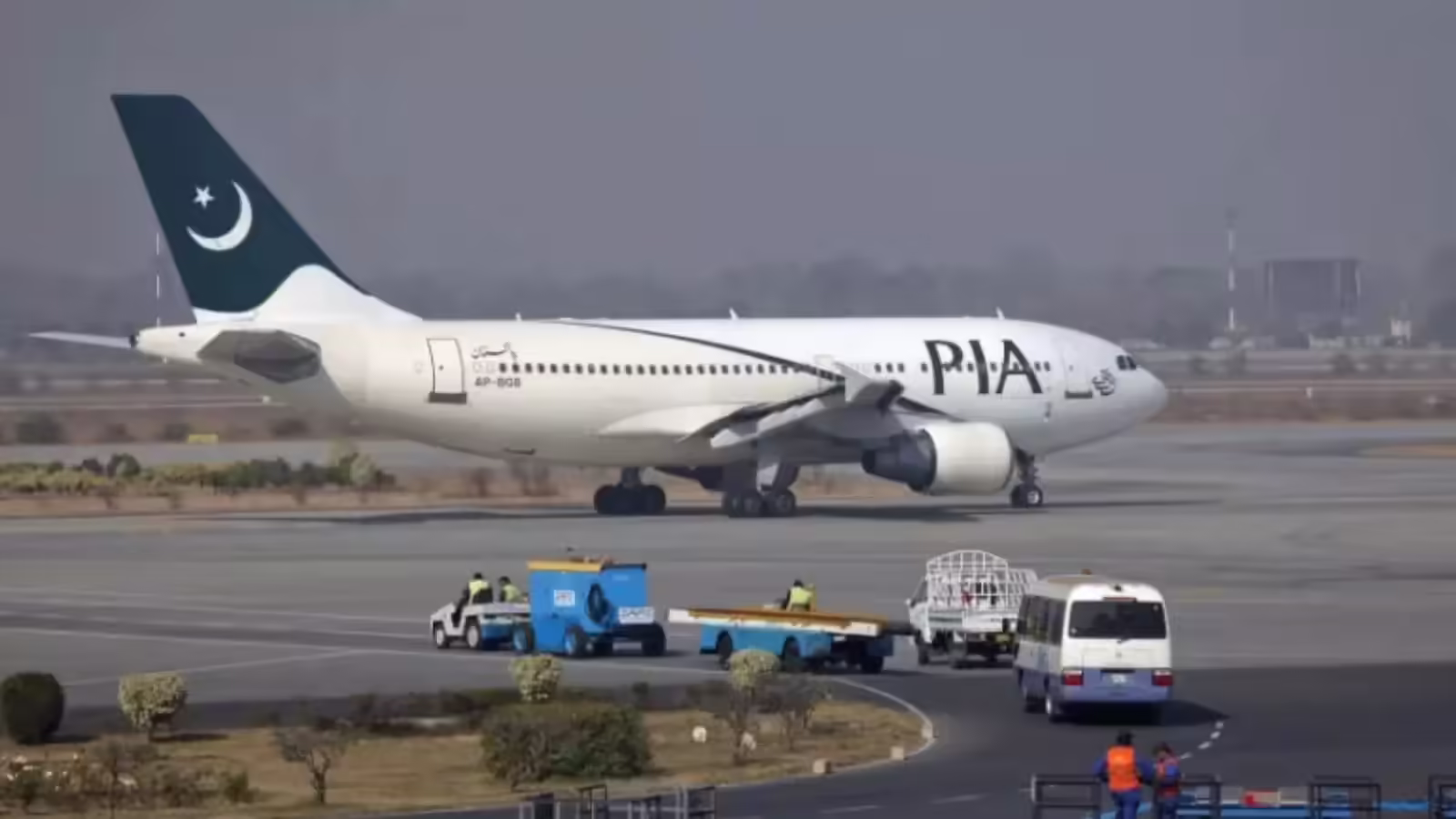 ईरान-इजरायल युद्ध की आंच भारत के पड़ोस तक पहुंची, पाकिस्तान ने आनन-फानन में बंद किया अपना ‘आसमान’